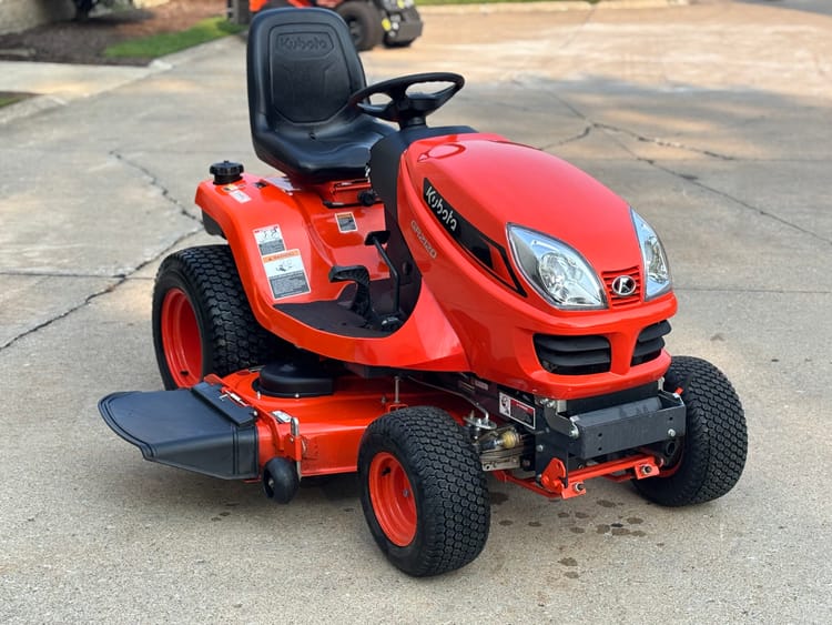 “ALMOST NEW” 2024 KUBOTA GR2120-54 w/WARRANTY