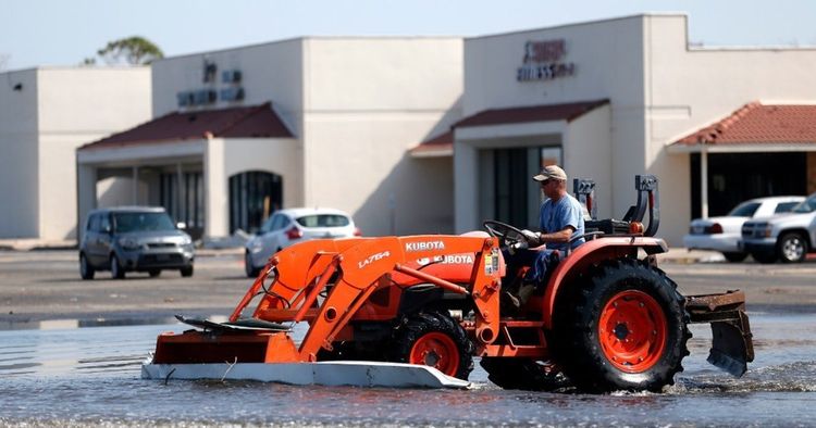 Kubota Partners with Rural Renovators’ Kyle Stumpenhorst on SVL, KX Series