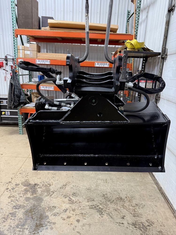 2024 KUBOTA K7473A 38″ QA TILT GRADING BUCKET