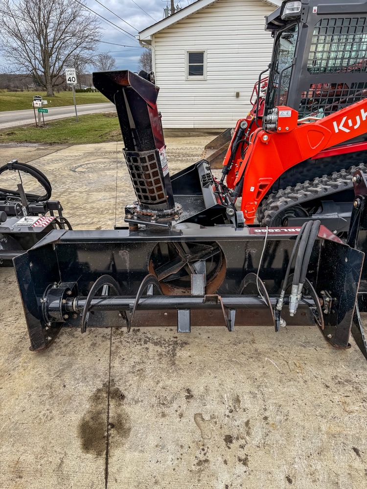 2017 LAND PRIDE AP-SBL2566 66″ SNOW BLOWER