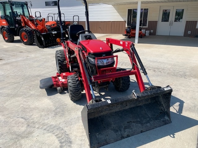 2015 MAHINDRA MAX 24