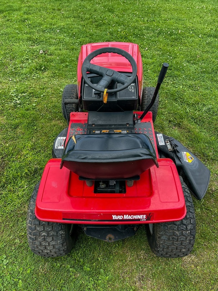 1998 yardman best sale riding lawn mower